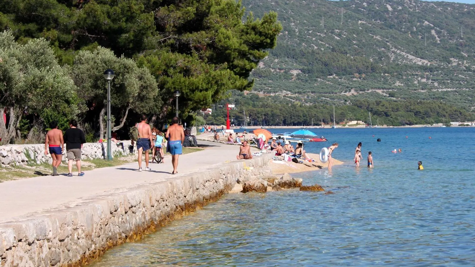 Apartments With A Parking Space Cres - 22185 Croatia